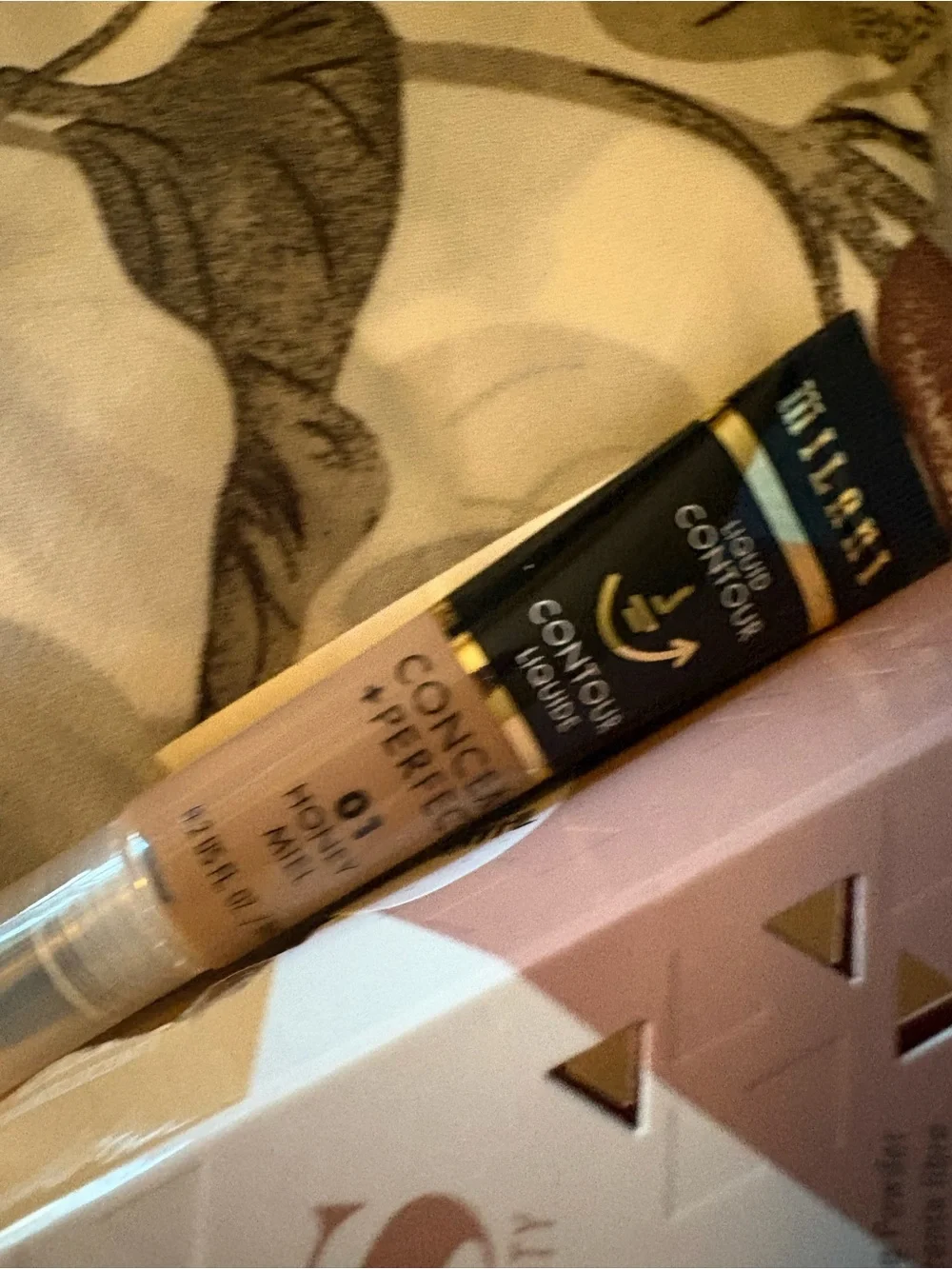 Bundle of Seven Lux Makeup/Skincare Items